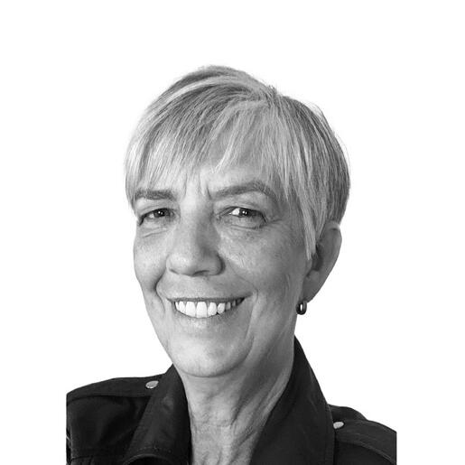 Simone Charwat